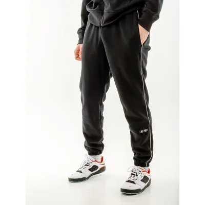 Чоловічі Штани New Balance Essentials Winter Чорний XL (7dMP33518BK XL) Чоловічі Штани New Balance Essentials Winter Чорний XL (7dMP33518BK XL) - Robinzon.ua