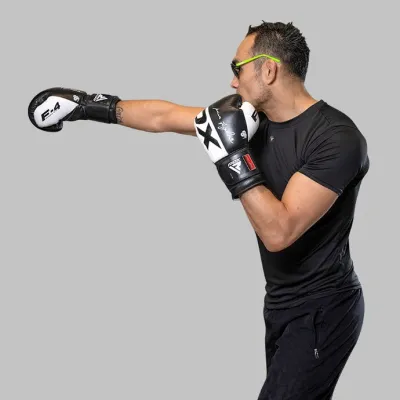 Боксерские перчатки RDX F4 Boxing Sparring Gloves Hook&amp;Loop WHITE/BLACK 14 унций (капа в комплекте) - 4 - Robinzon.ua