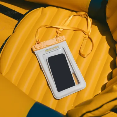 Водонепроницаемый чехол для телефона Naturehike CNK2300BS015, темно-зеленый. - 6 - Robinzon.ua