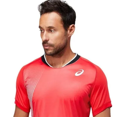 Футболка чол. Asics MEN MATCH GRAPHIC SS TOP червоний (M) 2041A170-602 M - 1 - Robinzon.ua