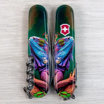 Складаний ніж Victorinox CAMPER ANIMAL Хамелеон 1.3613.3.F1020pw - 6 - Robinzon.ua