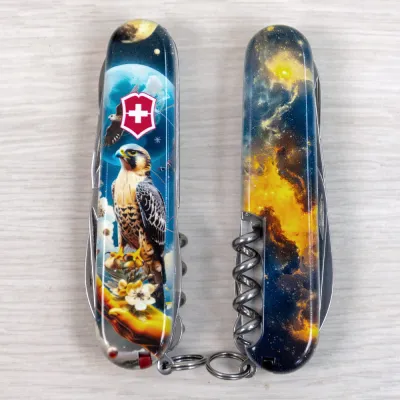 Складаний ніж Victorinox CLIMBER UKRAINE Сокіл-захисник 1.3703.3.T3210pw - 6 - Robinzon.ua