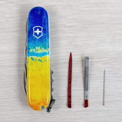 Складаний ніж Victorinox CLIMBER UKRAINE Жовто-синій малюнок 1.3703.7.T3100pw - 8 - Robinzon.ua