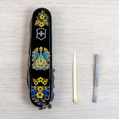 Складаний ніж Victorinox HUNTSMAN UKRAINE Українські мотиви 1.3713.3.T1370u - 5 - Robinzon.ua