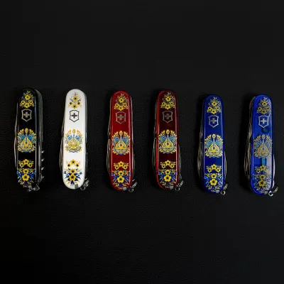 Складаний ніж Victorinox HUNTSMAN UKRAINE Українські мотиви 1.3713.T2.T1370u - 8 - Robinzon.ua