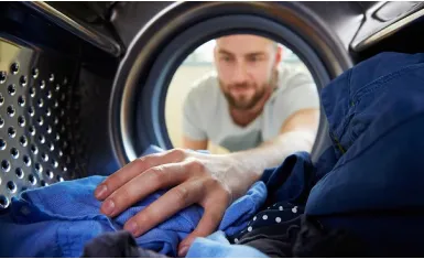 Як доглядати за туристичним верхнім одягом: корисні поради та рекомендації - Robinzon.ua