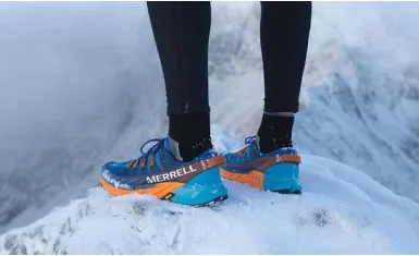 Поради щодо догляду за туристичним взуттям - Robinzon.ua