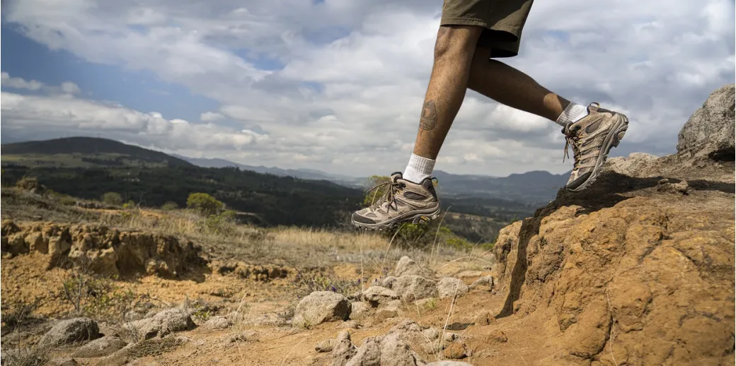 Як правильно вибрати розмір трекінгового взуття - Robinzon.ua