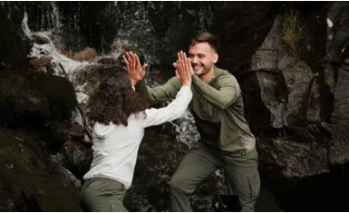 Що вдягнути у весняний похід: базові речі від взуття до кепки - Robinzon.ua