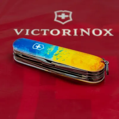 Складаний ніж Victorinox HUNTSMAN UKRAINE Vx13713.7_T3100p - 2 - Robinzon.ua