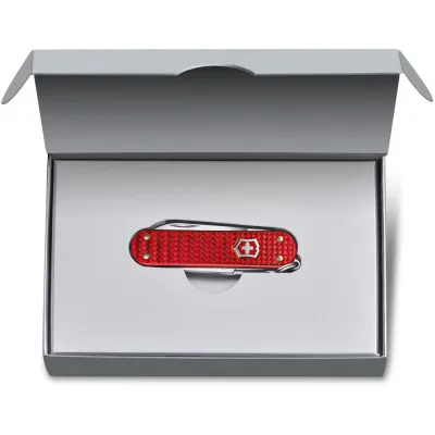 Складной нож Victorinox Classic SD Vx06221.401G - 4 - Robinzon.ua