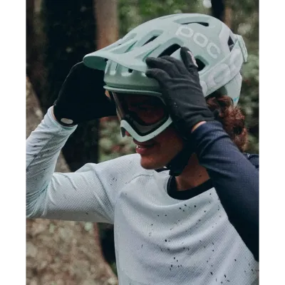 Шлем велосипедный POC Tectal Race Spin,Apophyllite Green/Hydrogen White Matt, M/L (PC 105118273MLG1) - 2 - Robinzon.ua