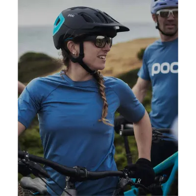 Шолом велосипедний POC Axion SPIN, Uranium Black / Kalkopyrit Blue Matt, XL / XXL (PC 107328276XLX1) - 5 Шолом велосипедний POC Axion SPIN, Uranium Black / Kalkopyrit Blue Matt, XL / XXL (PC 107328276XLX1) - 5 - Robinzon.ua