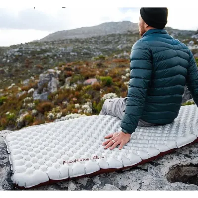 Надувний килимок Naturehike R Value: 5,8  розмір: 183 х 64 х 8 см світло-сірий CNH22DZ016 - 2 - Robinzon.ua