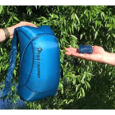 Складной рюкзак Ultra-Sil Nano DayPack 18, Dark Blue от Sea to Summit (STS A15DPDB) - 2 - Robinzon.ua