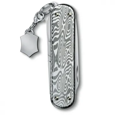 Складной нож Victorinox Classic SD Vx06221.34 - 3 Складной нож Victorinox Classic SD Vx06221.34 - 3 - Robinzon.ua