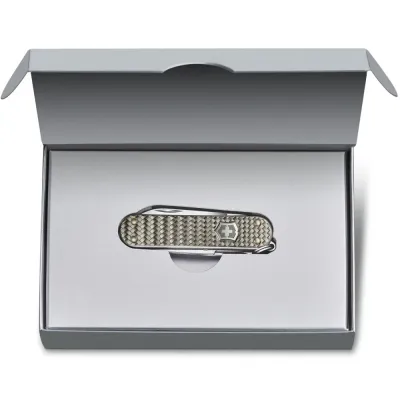 Складной нож Victorinox Classic SD Vx06221.4031G - 4 - Robinzon.ua