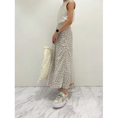 Смарт-часы Garmin Venu Sq 2 белые с кремово-золотистым безелем 010-02701-11 - 7 Смарт-часы Garmin Venu Sq 2 белые с кремово-золотистым безелем 010-02701-11 - 7 - Robinzon.ua