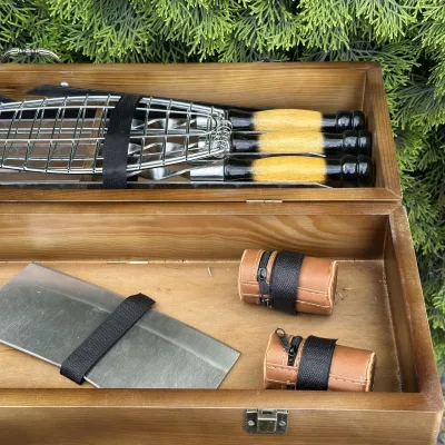 Подарунковий набір Mzavod Майстер BBQ темний - 6 Подарунковий набір Mzavod Майстер BBQ темний - 6 - Robinzon.ua