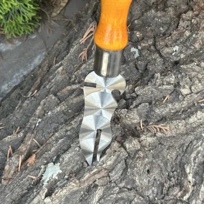 Вилка Mzavod з дерев'яною ручкою для зняття м'яса 280х2мм світла - 4 Вилка Mzavod з дерев'яною ручкою для зняття м'яса 280х2мм світла - 4 - Robinzon.ua