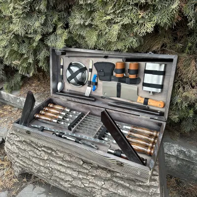 Подарунковий набір Mzavod Пікнік кейс-столик темна текстура - 2 Подарунковий набір Mzavod Пікнік кейс-столик темна текстура - 2 - Robinzon.ua