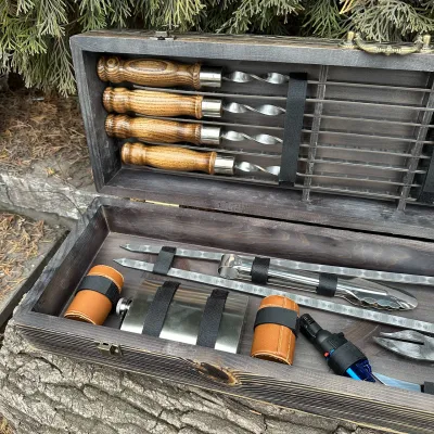 Подарунковий набір Mzavod Мисливець темна текстура - 4 Подарунковий набір Mzavod Мисливець темна текстура - 4 - Robinzon.ua