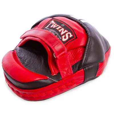 Лапа вигнута для боксу та єдиноборств TWINS PML14 розмір 27x20x10 см чорний-червоний - 2 Лапа вигнута для боксу та єдиноборств TWINS PML14 розмір 27x20x10 см чорний-червоний - 2 - Robinzon.ua
