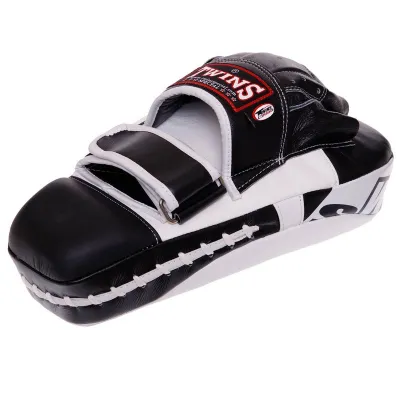 Лапа вигнута для боксу та єдиноборств TWINS PML21 розмір 33x20x12 см чорний-білий - 2 Лапа вигнута для боксу та єдиноборств TWINS PML21 розмір 33x20x12 см чорний-білий - 2 - Robinzon.ua