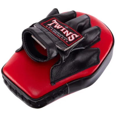 Лапа Пряма для боксу та єдиноборств TWINS PML-6-L ліва 26x16x7 см 1 шт. кольори в асортименті Лапи, маківари ручні - 3 Лапа Пряма для боксу та єдиноборств TWINS PML-6-L ліва 26x16x7 см 1 шт. кольори в асортименті Лапи, маківари ручні - 3 - Robinzon.ua