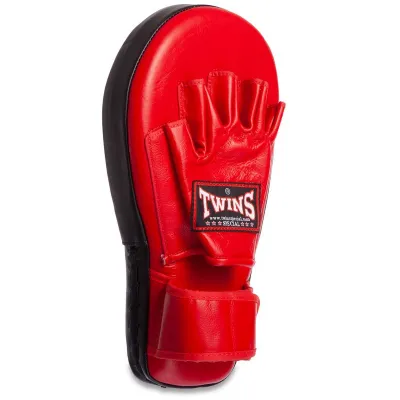 Лапа Пряма подовжена для боксу та єдиноборств TWINS PML-9-R права розмір 36x19x6 см червоний - 1 - Robinzon.ua