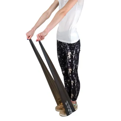 Стрічка-еспандер для спорту та реабілітації Power System PS-4123 Flat Stretch Band Level 3 Black (12-15кг.) - 4 - Robinzon.ua