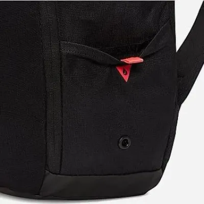 Рюкзак Nike NK NK ACDMY TEAM BKPK 2.3 30L чорний 48,5×33×18 см DV0761-011 - 4 Рюкзак Nike NK NK ACDMY TEAM BKPK 2.3 30L чорний 48,5×33×18 см DV0761-011 - 4 - Robinzon.ua