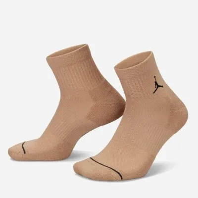 Шкарпетки Nike U J ED CUSH POLY ANKLE 3PR 144 бежевий, коричневий, фіолетовий Уні 46-50 DX9655-905 46-50 - 1 - Robinzon.ua