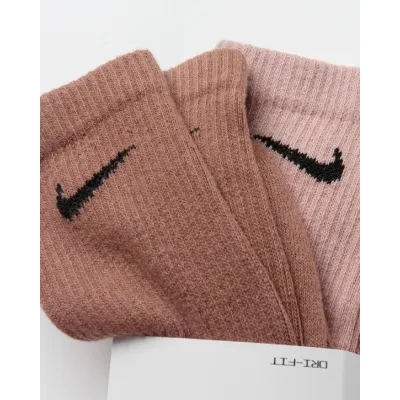 Мужские Носки Jordan U NK EVERYDAY PLUS CUSH CREW бежевый, коричневый муж 42-46 SX6888-914 42-46 - 1 Мужские Носки Jordan U NK EVERYDAY PLUS CUSH CREW бежевый, коричневый муж 42-46 SX6888-914 42-46 - 1 - Robinzon.ua