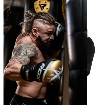 Боксерські рукавиці RDX F7 Ego Black Golden 12 унцій (капа у комплекті) - 1 Боксерські рукавиці RDX F7 Ego Black Golden 12 унцій (капа у комплекті) - 1 - Robinzon.ua