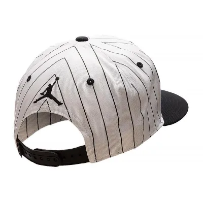 Бейсболка JORDAN UPRO CAP S FB FLT MVP Біло-чорний S/M (7dFV5299-100 S/M) - 1 - Robinzon.ua