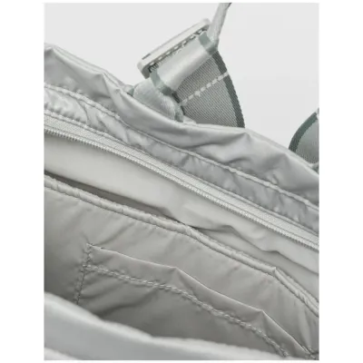 Жіночий Рюкзак UA Studio Lite Backpack 16L Зелений 40 х 26 х 11 см (1388909-377) - 2 Жіночий Рюкзак UA Studio Lite Backpack 16L Зелений 40 х 26 х 11 см (1388909-377) - 2 - Robinzon.ua