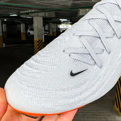 Бутсы Phantom Luna Elite FG2 (39-45) - 1 Бутсы Phantom Luna Elite FG2 (39-45) - 1 - Robinzon.ua