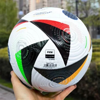 Футбольный мяч Adidas EURO 2024 Fussballiebe PRO - 2 - Robinzon.ua