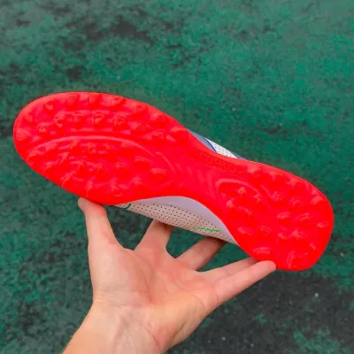 Сороконіжки Adidas Predator Fussballliebe TF (39-45) 39 - 3 Сороконіжки Adidas Predator Fussballliebe TF (39-45) 39 - 3 - Robinzon.ua