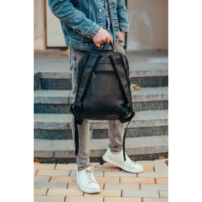 Чоловічий шкіряний рюкзак для поїздок і прогулянок Tiding Bag B72-57357 чорний - 1 - Robinzon.ua