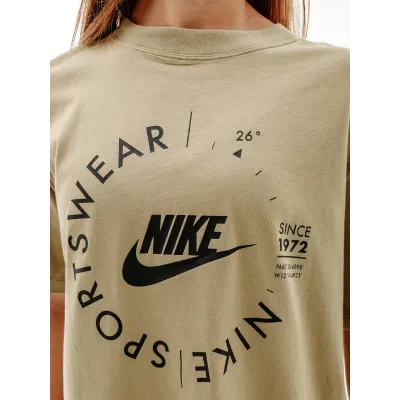 Женская Футболка Nike W NSW TEE BF PRNT SU Хаки M (7dFD4235-276 M) - 2 Женская Футболка Nike W NSW TEE BF PRNT SU Хаки M (7dFD4235-276 M) - 2 - Robinzon.ua