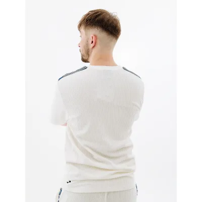 Чоловіча Футболка Ellesse Madori Tee Білий L (7dSHR18179-904 L) - 3 Чоловіча Футболка Ellesse Madori Tee Білий L (7dSHR18179-904 L) - 3 - Robinzon.ua