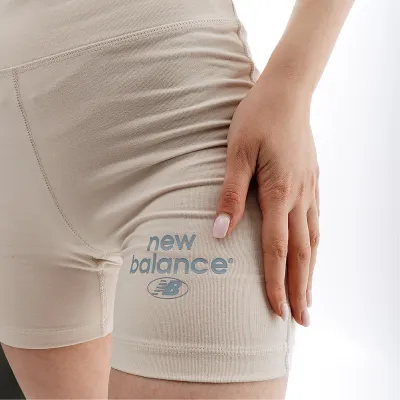 Жіночі Шорти New Balance Essentials Reimagined Arch. Бежевий XS (7dWS31504MBM XS) - 1 - Robinzon.ua