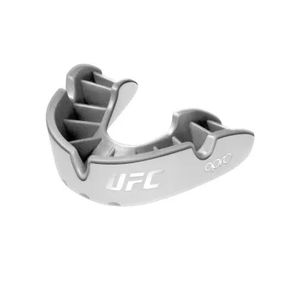 Капа OPRO Silver UFC доросла (вік 11+) White/Silver (ufc.102514003) - 4 - Robinzon.ua