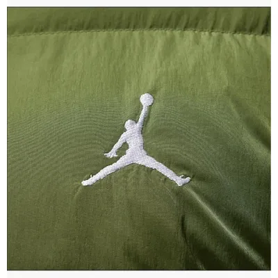 Мужская Куртка JORDAN MJ ESS POLY PUFFER JKT Зеленый L (7dFB7331-340 L) - 4 - Robinzon.ua