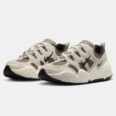 Жіночі Кросівки Nike W TECH HERA Бежевий 36.5 (7dDR9761-007 36.5) - 1 Жіночі Кросівки Nike W TECH HERA Бежевий 36.5 (7dDR9761-007 36.5) - 1 - Robinzon.ua