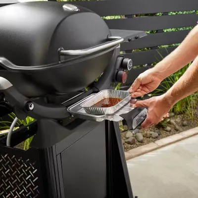 Газовый гриль Weber Q3200N Black с боковыми столиками на тележке Premium 1501126. - 6 - Robinzon.ua