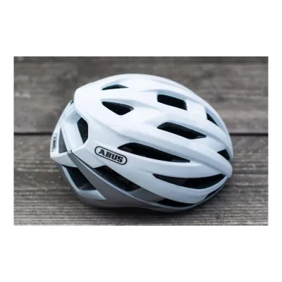 Шолом велосипедний ABUS STORMCHASER S 51-55 Polar White (871856) - 3 Шолом велосипедний ABUS STORMCHASER S 51-55 Polar White (871856) - 3 - Robinzon.ua