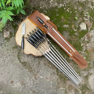 Набор шампуров Gorillas BBQ РЫЦАРЬ МАХ в кожаном чехле - 1 Набор шампуров Gorillas BBQ РЫЦАРЬ МАХ в кожаном чехле - 1 - Robinzon.ua